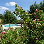 Alojamento de Acomodação e Pequeno-almoço La Fontenelle D'hôtes 3*