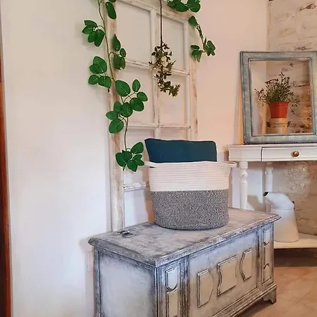 La Fontenelle D'hotes Bed & Breakfast