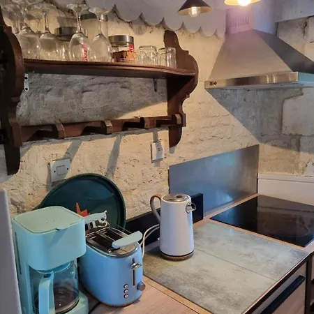 La Fontenelle D'hotes Bed & Breakfast 3*