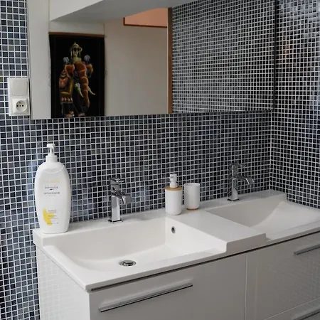 Bed & Breakfast La Fontenelle D'hotes 3*