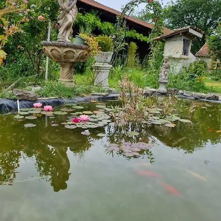 La Fontenelle D'hotes Bed & Breakfast 3*