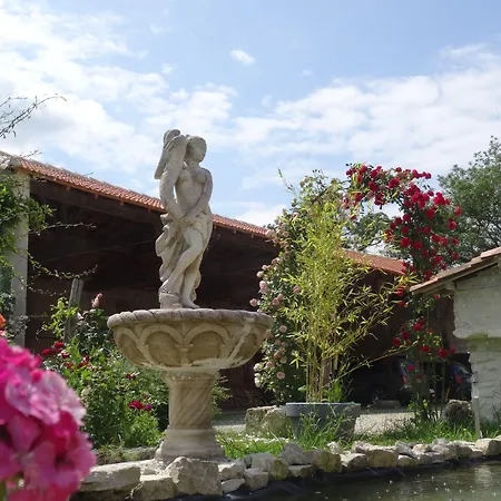 Bed & Breakfast La Fontenelle D'hotes 3*