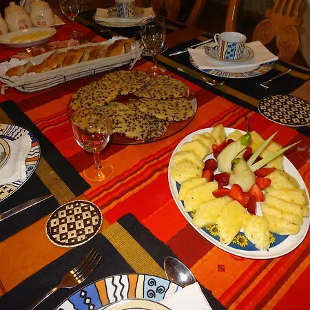 La Fontenelle D'hotes Sainte-Severe